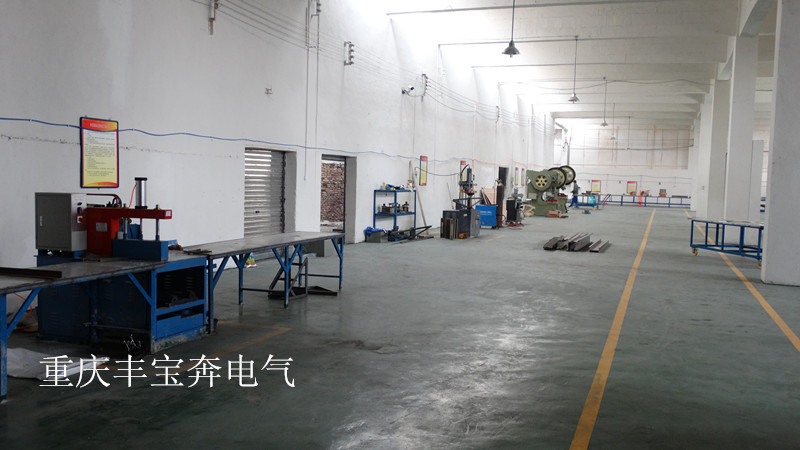 母線(xiàn)車(chē)間機器設備圖